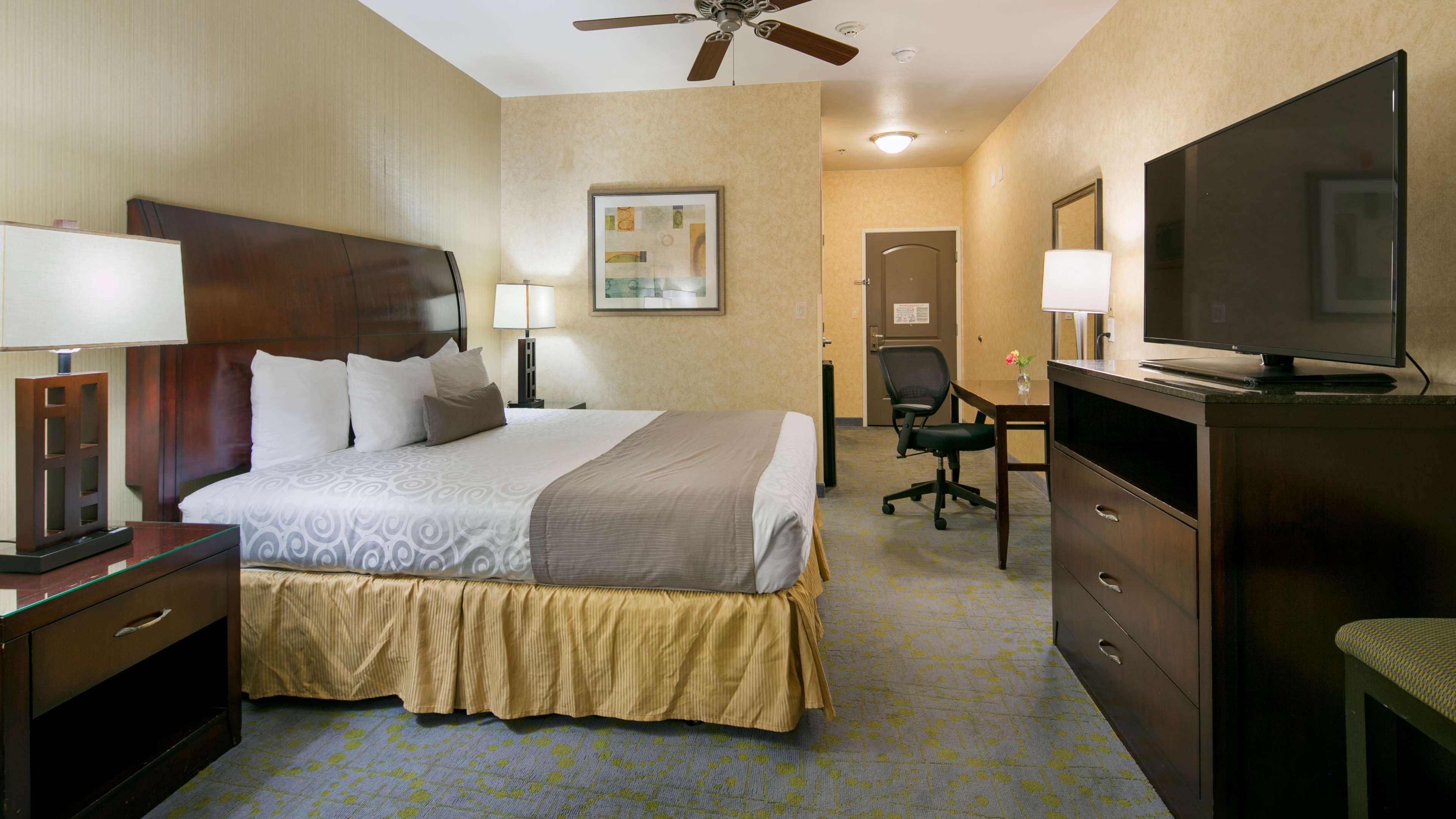 Best Western Plus Wasco Inn & Suites Luaran gambar