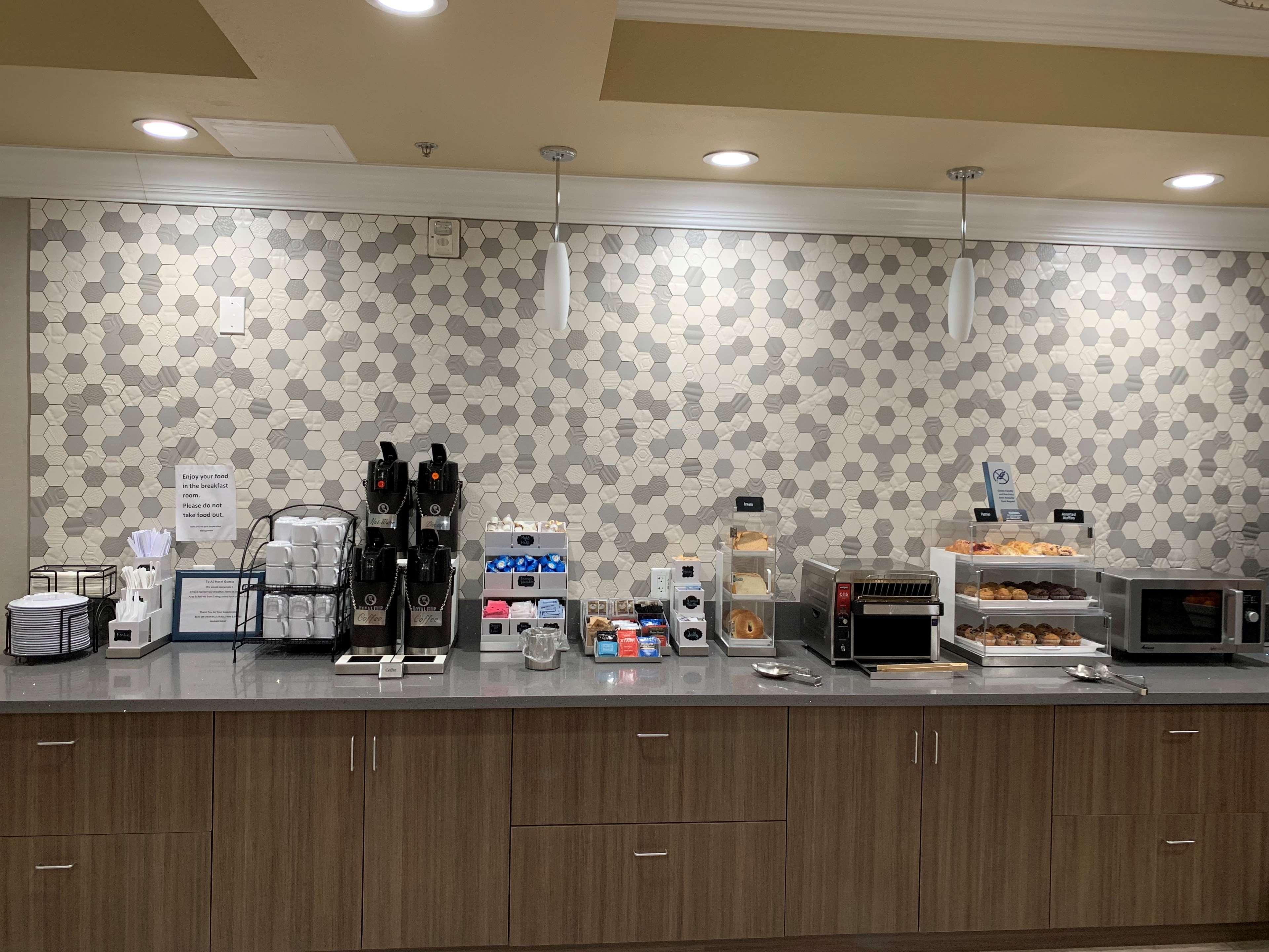 Best Western Plus Wasco Inn & Suites Luaran gambar