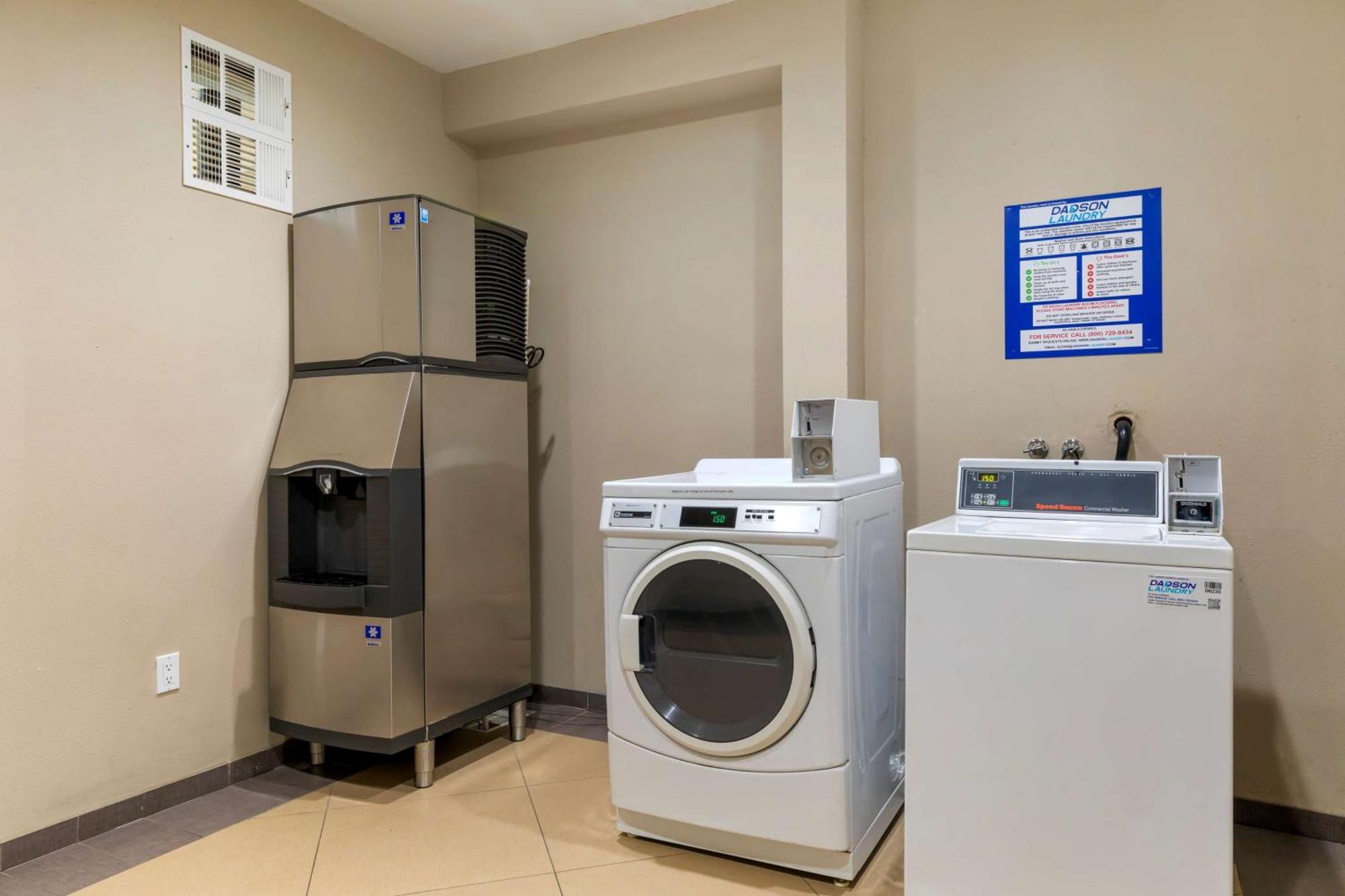 Best Western Plus Wasco Inn & Suites Luaran gambar