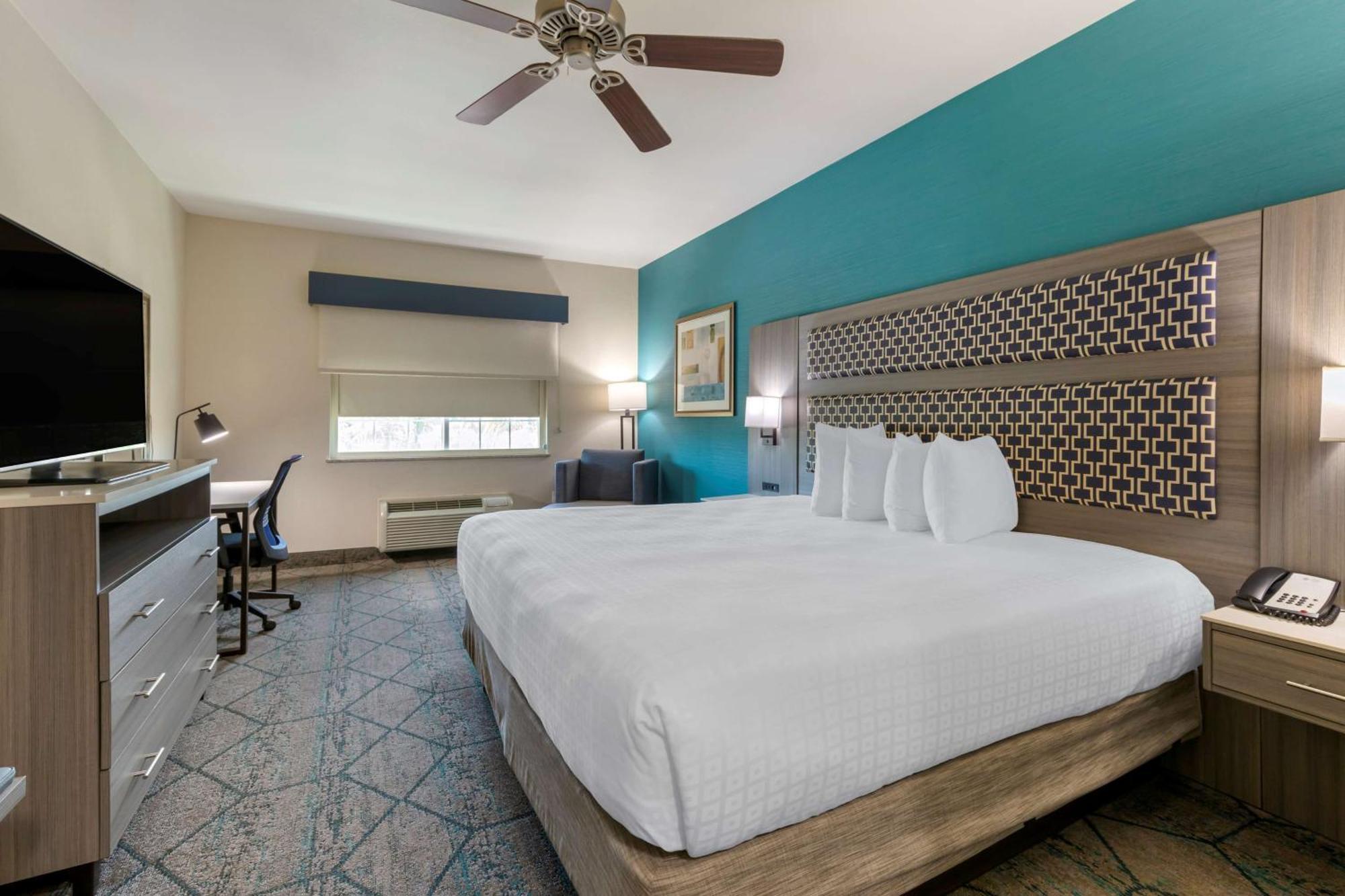 Best Western Plus Wasco Inn & Suites Luaran gambar